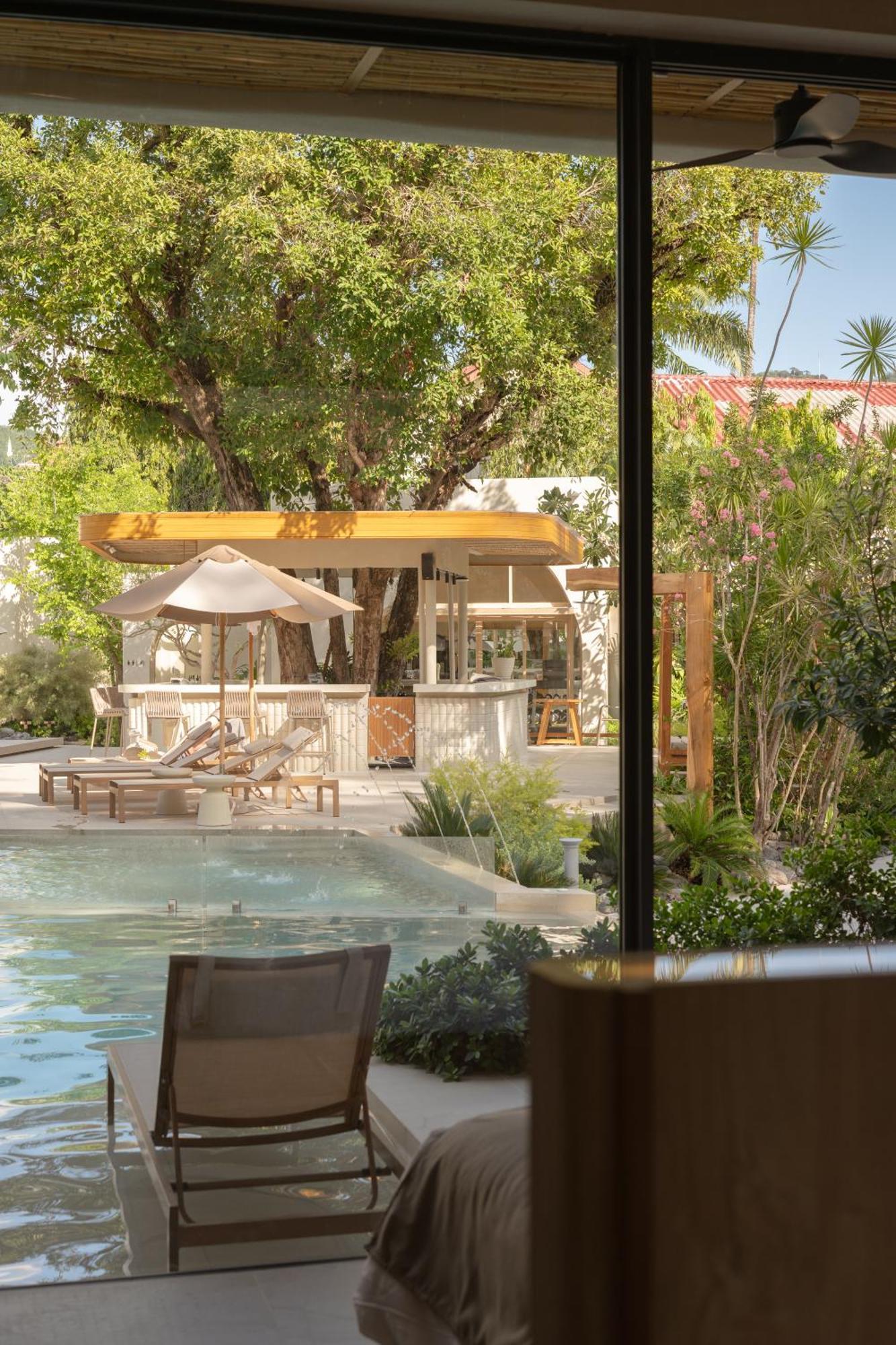 Eden Resort & Villas Phuket Patong Bagian luar foto
